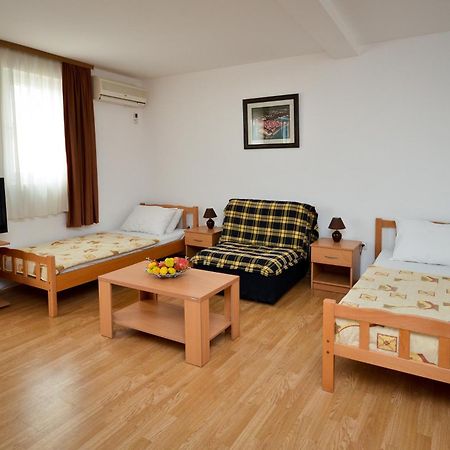 Apartmani Alexandra Budva Phòng bức ảnh