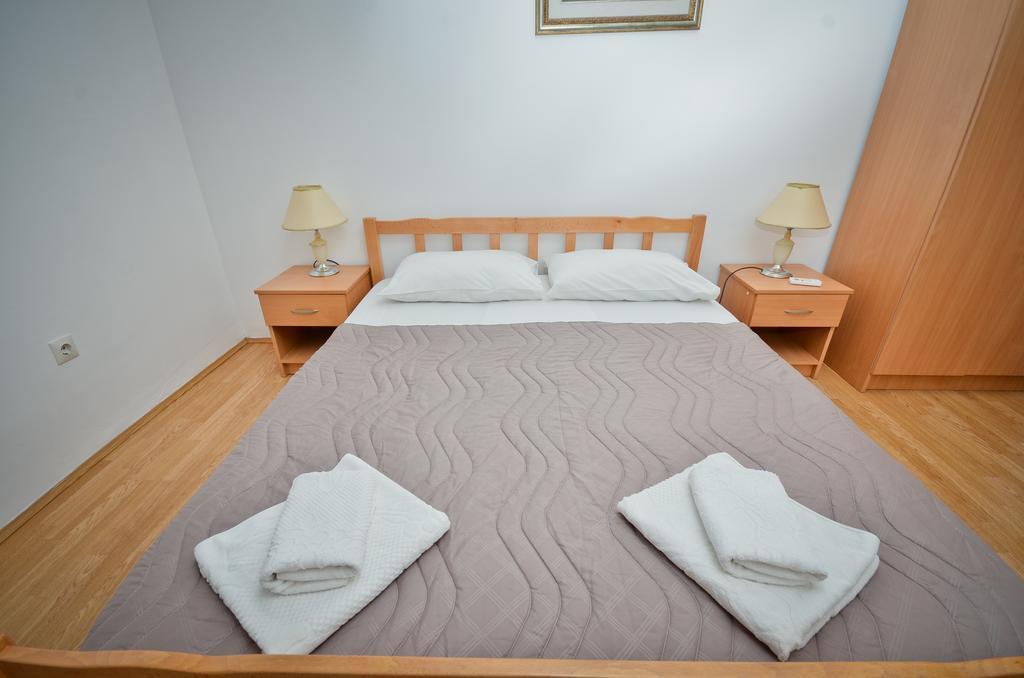 Apartmani Alexandra Budva Phòng bức ảnh